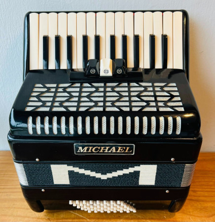 Michael 48 baixos (R$3.000,00)