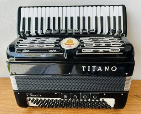 Titano 120 baixos (R$12.000,00)