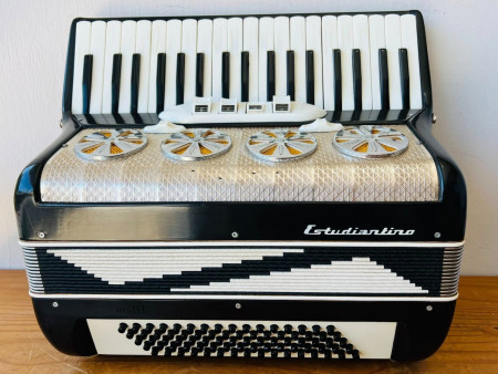 Universal 80 baixos (R$5.000,000)